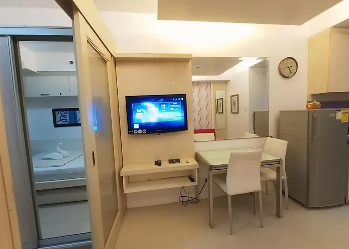 Sea Residences Condotel Near Moa Apartahotel